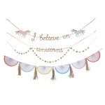 i-believe-in-unicorns-garland_0.jpg